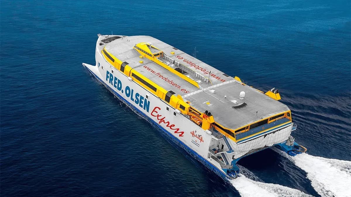 La ruta de Fred. Olsen Express entre El Hierro y Tenerife cumple un año con 179.000 pasajeros transportados