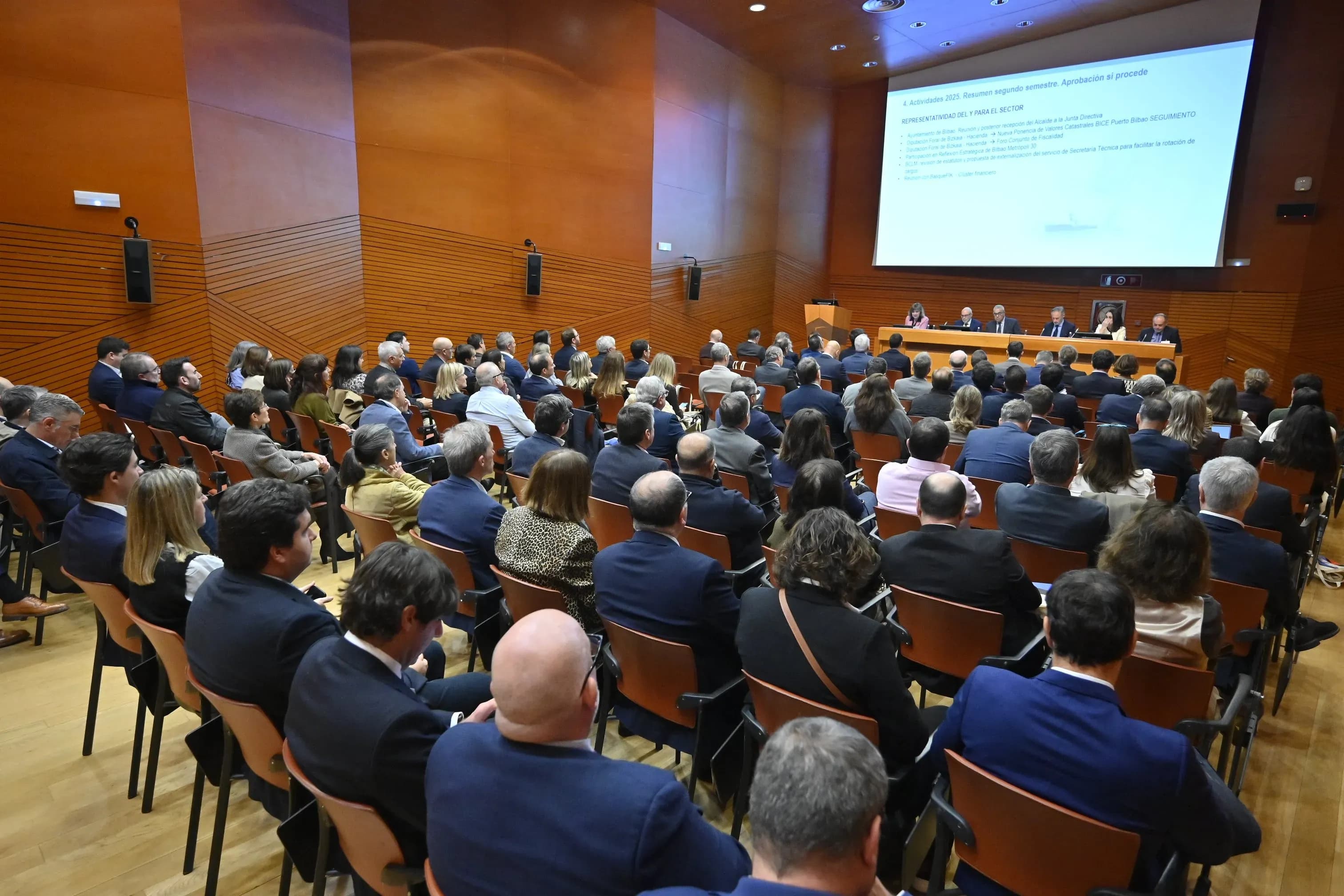 Uniport valora el avance de dos proyectos clave para la competitividad del puerto de Bilbao