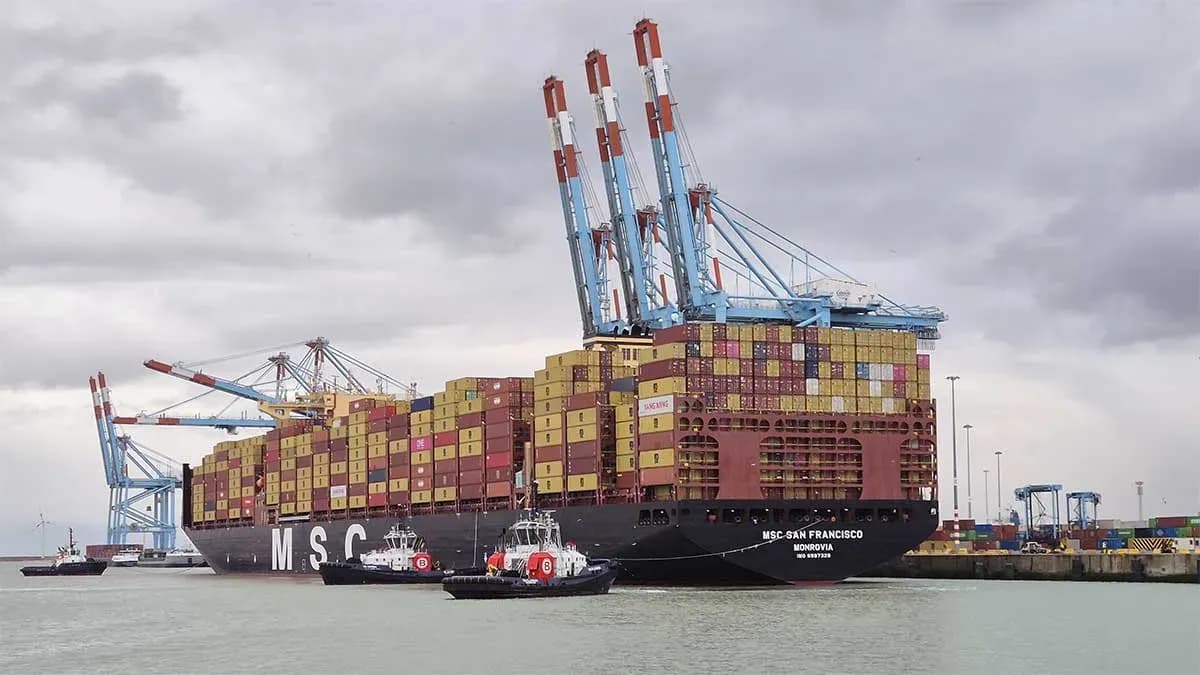 El Puerto de Brujas registra nuevo récord de calado con la escala del MSC San Francisco