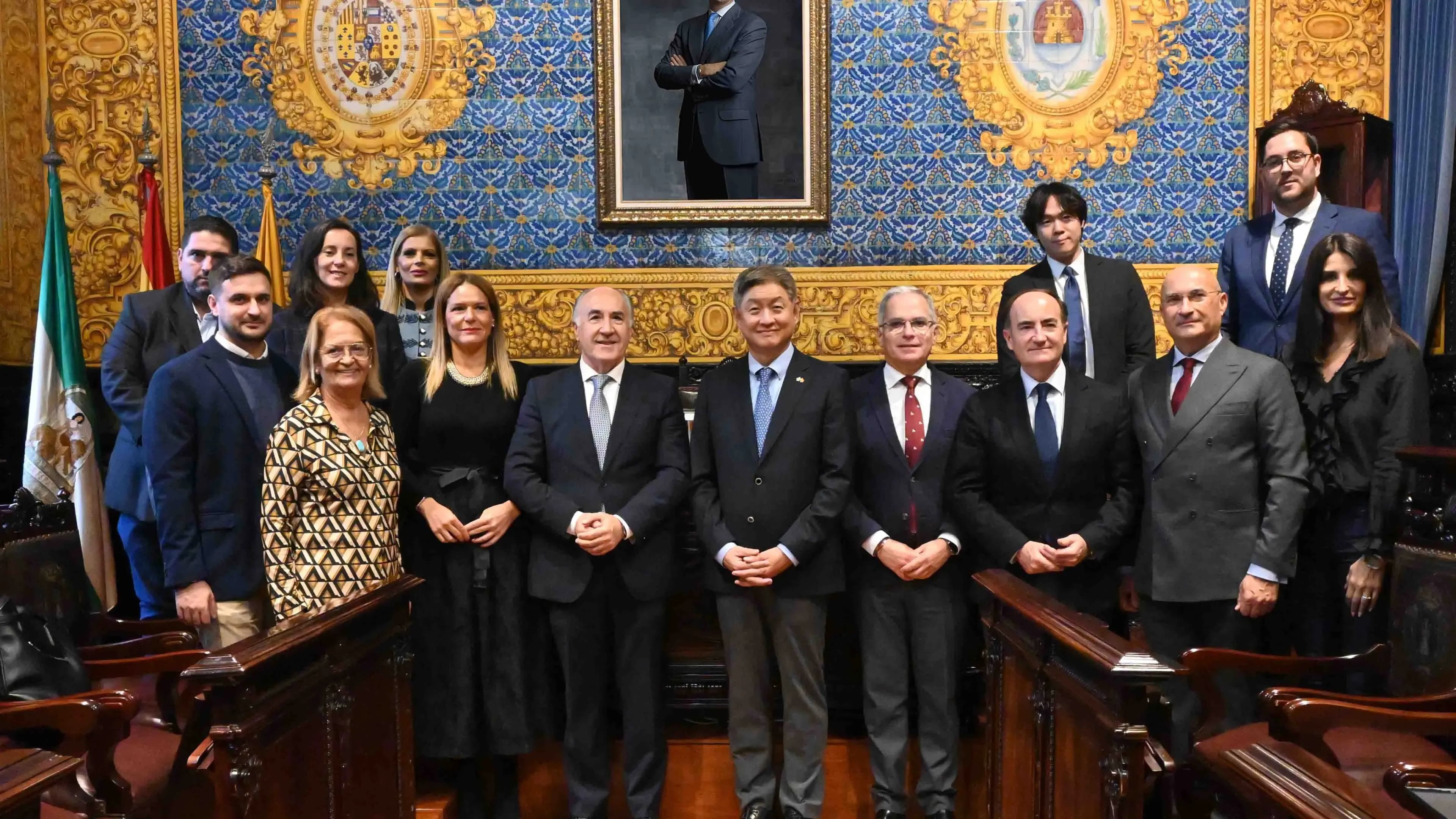 Algeciras recibe al embajador de Corea del Sur para reforzar lazos económicos y portuarios