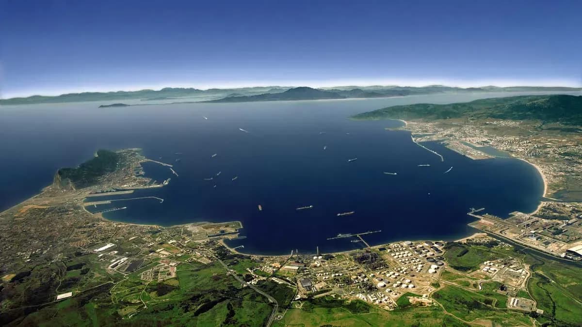 El puerto de La Atunara y otras infraestructuras del Campo de Gibraltar reciben partidas clave en los presupuestos andaluces de 2026