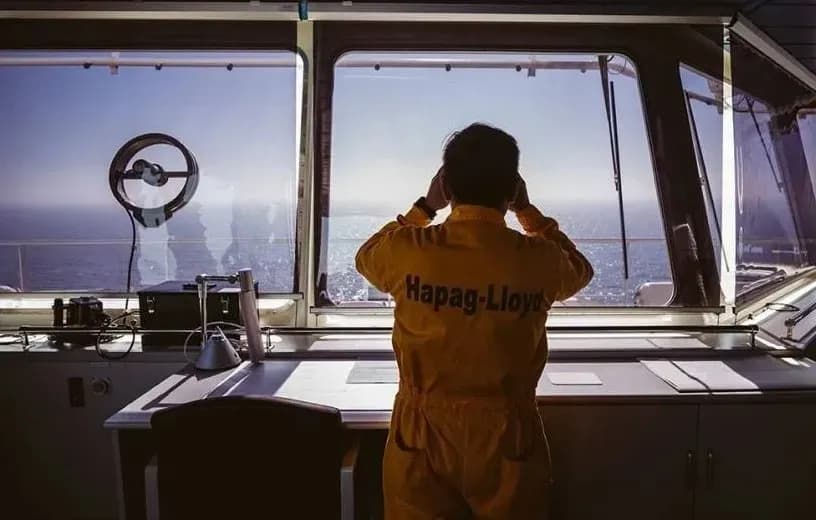 Hapag-Lloyd cesará su servicio CES a partir de 2026 por condiciones de mercado