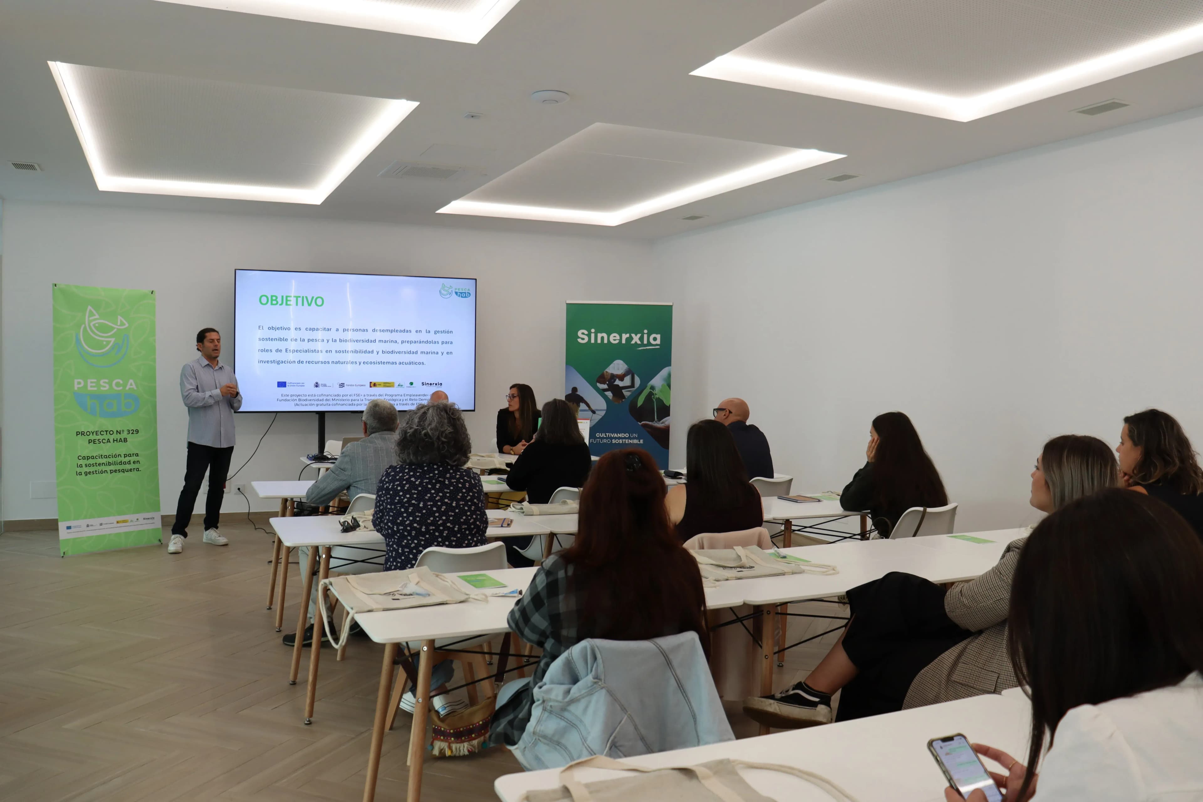 Sinerxia culmina el proyecto ‘PESCA-HAB’ con la formación de 30 personas desempleadas en sostenibilidad pesquera