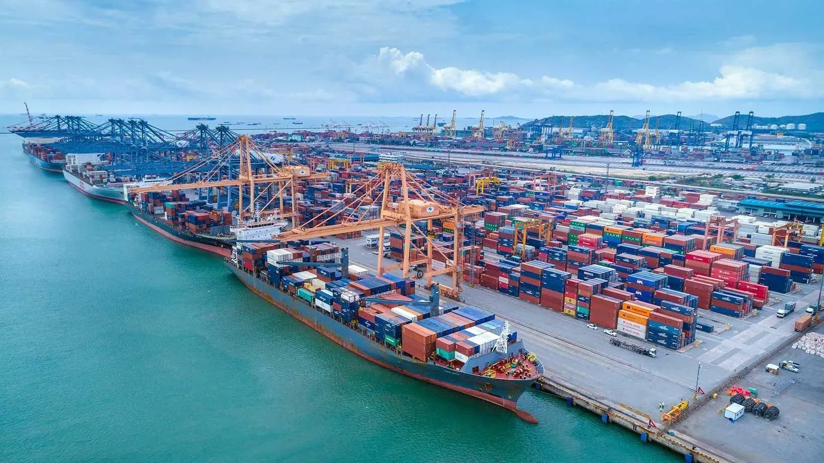 COSCO Shipping Ports cierra la adquisición de dos terminales en el puerto tailandés de Laem Chabang