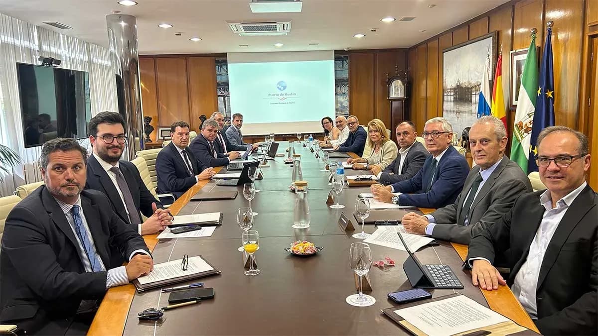 El Puerto de Huelva culmina obras clave como la doble rampa ro-ro y perfila la ZAL