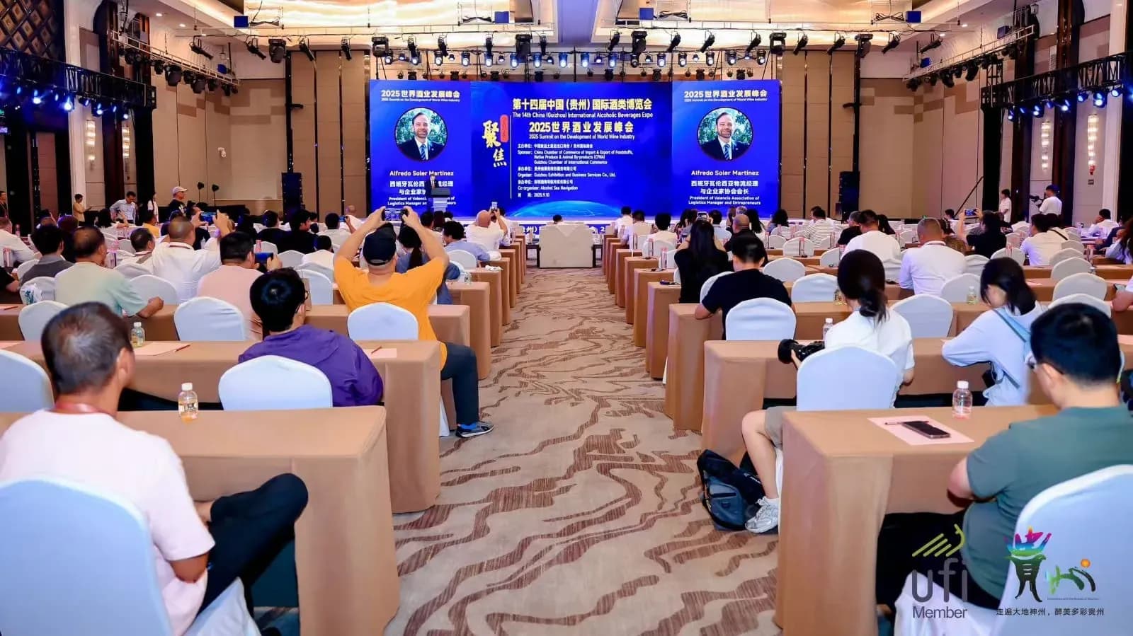 El presidente de Propeller Valencia presenta en China el potencial logístico del Puerto de Valencia