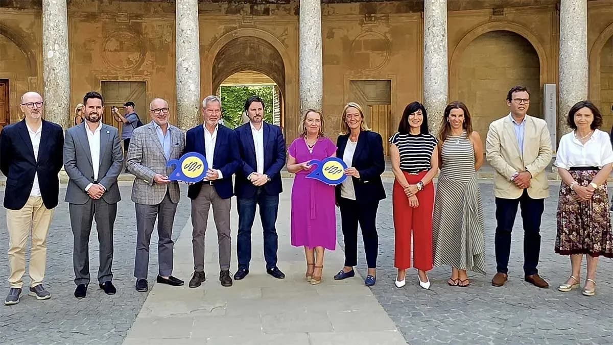 Motril convoca el primer Premio Internacional de Poesía «Puerto de la Alhambra» con el respaldo del sector portuario y cultural