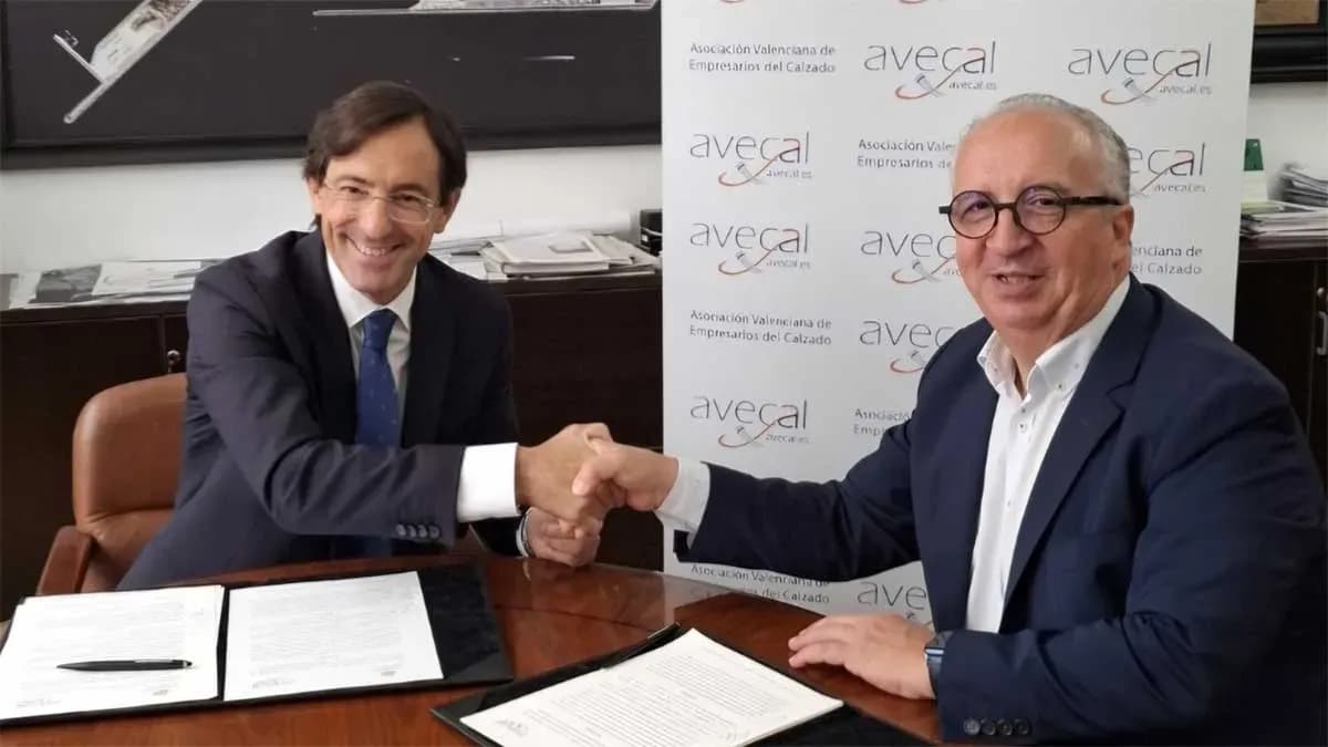 El Puerto de Alicante refuerza su alianza con el sector del calzado para consolidar su papel como plataforma logística