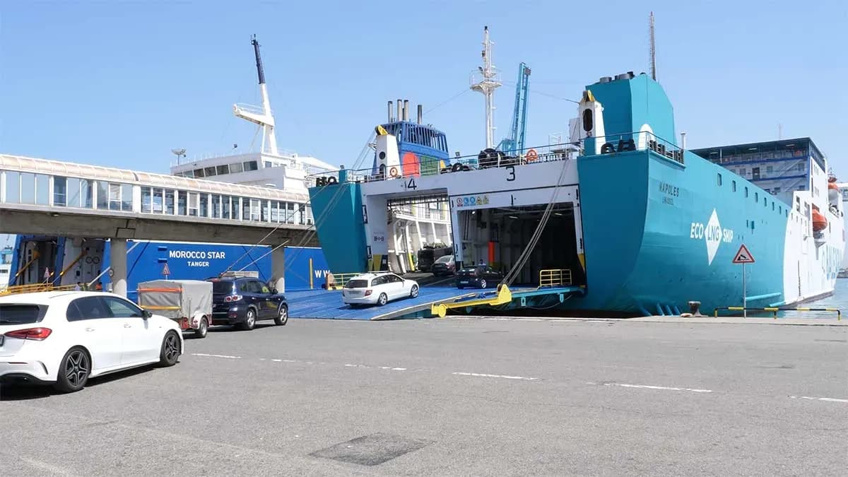 Algeciras y Tarifa concentran tres de cada cuatro embarques en la Operación Paso del Estrecho