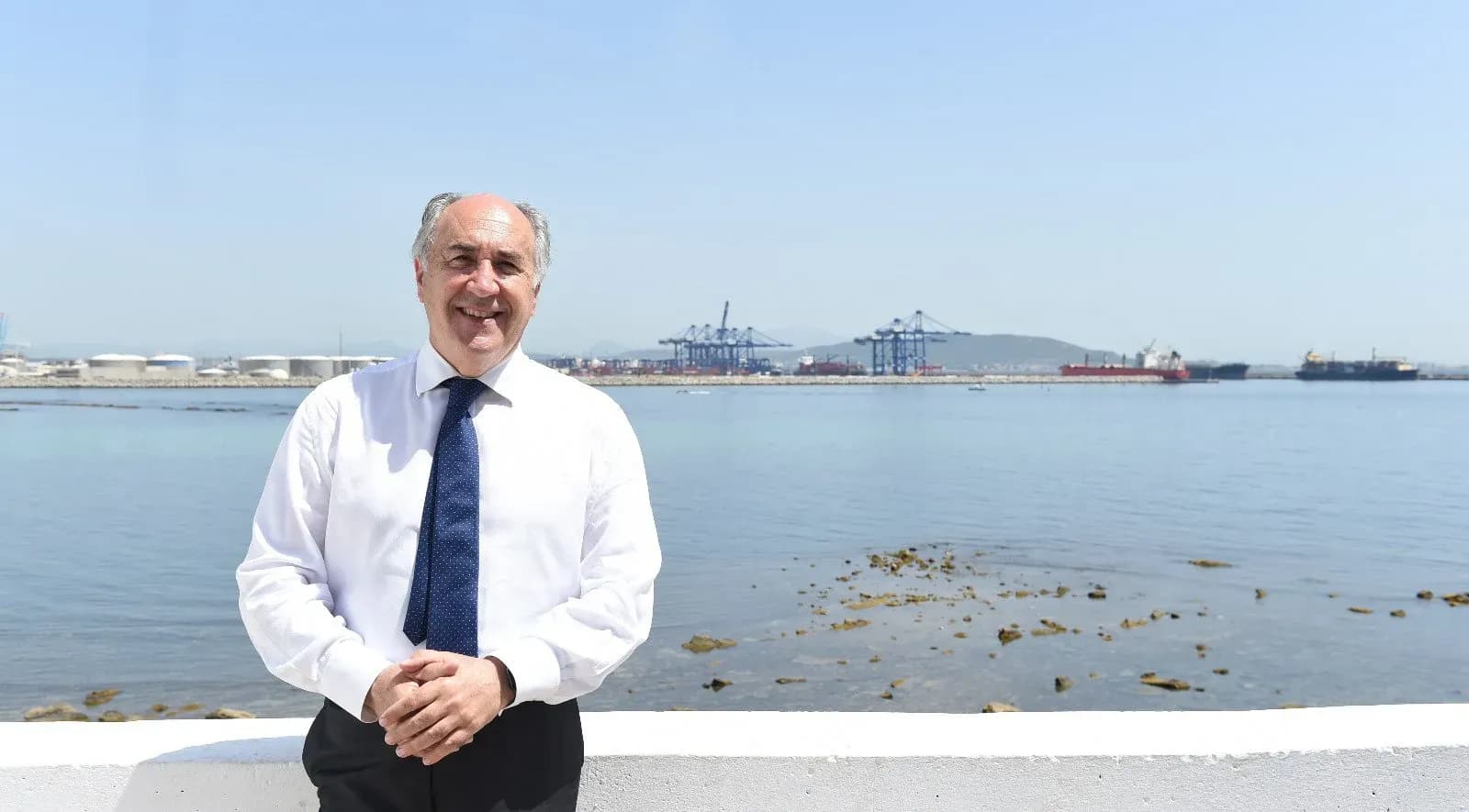 El alcalde de Algeciras destaca el papel del puerto en los proyectos de hidrógeno verde en el Campo de Gibraltar