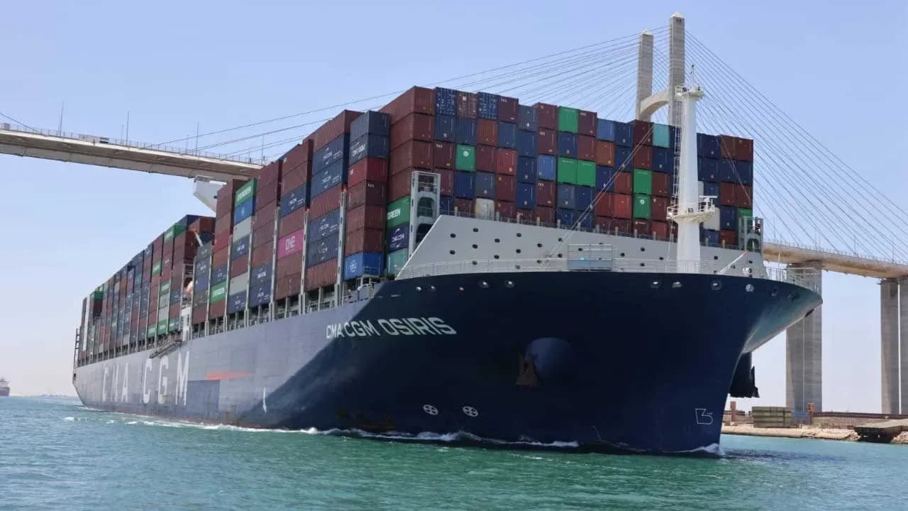 El Canal de Suez recibe su primer portacontenedores de más de 15.000 TEUs desde marzo de 2024
