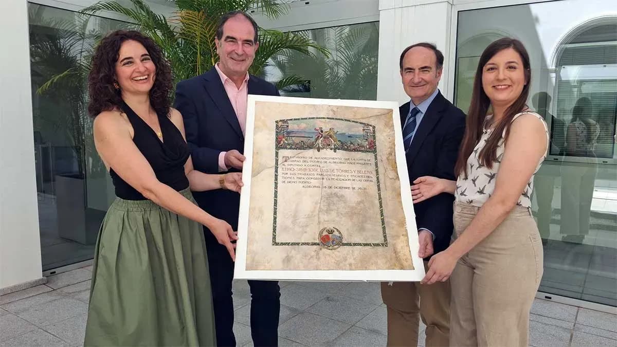 La APBA incorpora un manuscrito iluminado de 1913 a su fondo patrimonial tras su restauración