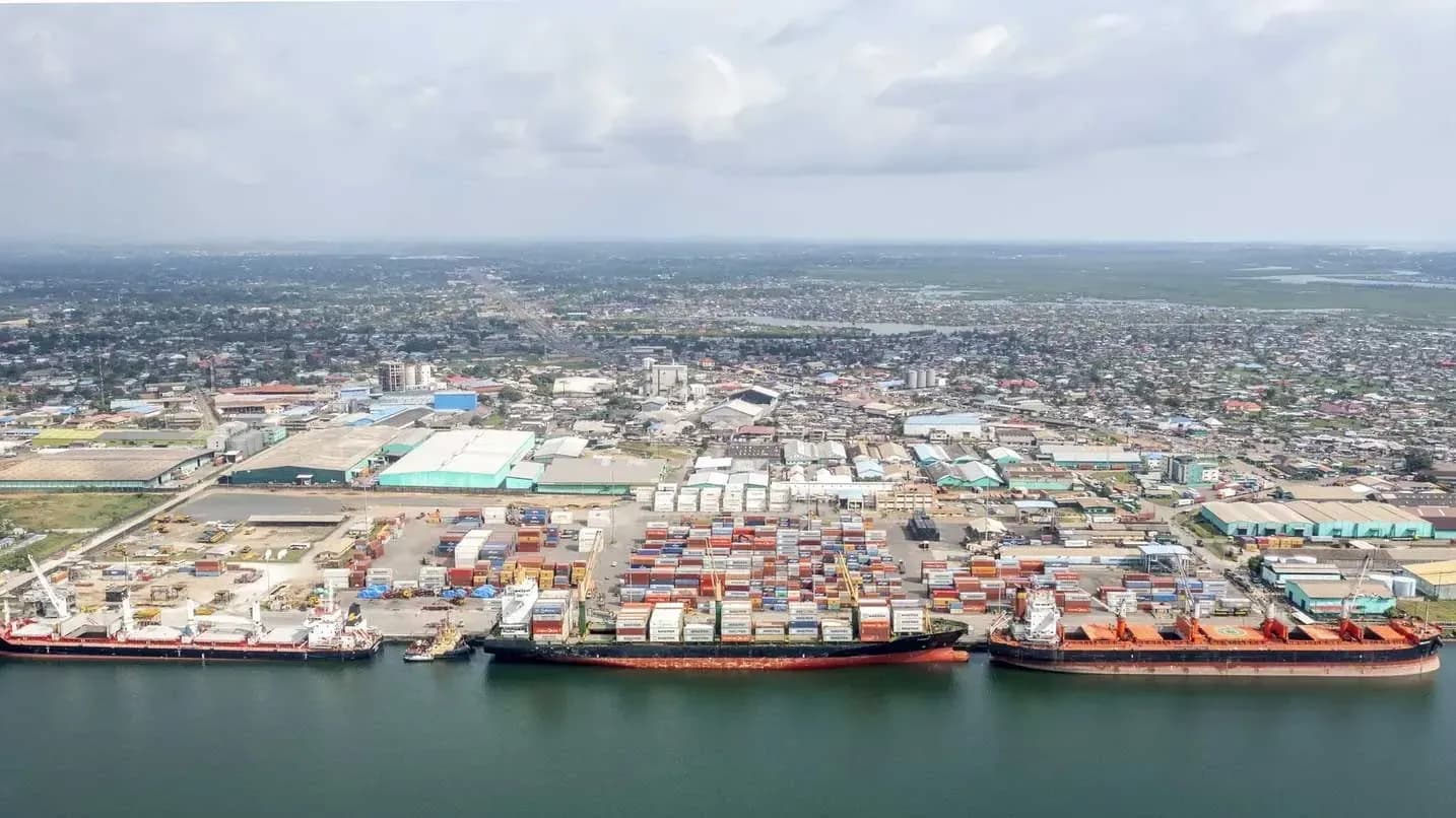Marruecos refuerza su presencia en el sector portuario africano con un acuerdo para modernizar los principales puertos de Liberia