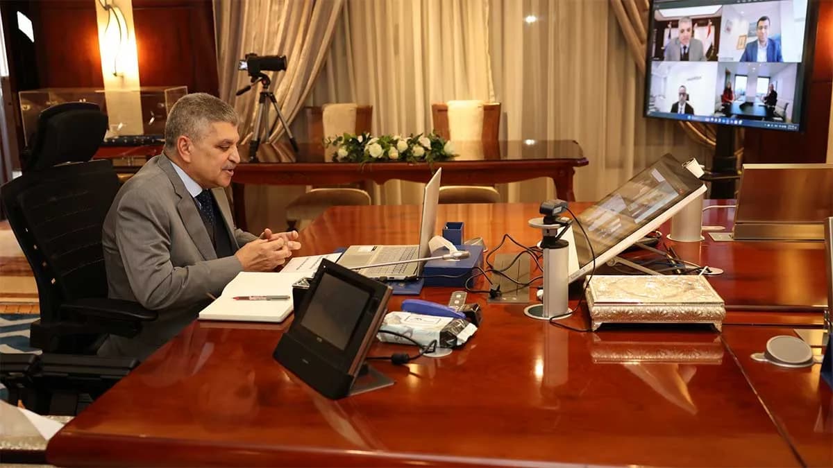 La Autoridad del Canal de Suez insta a Maersk a reconsiderar las rutas en el Mar Rojo ante los signos de estabilidad