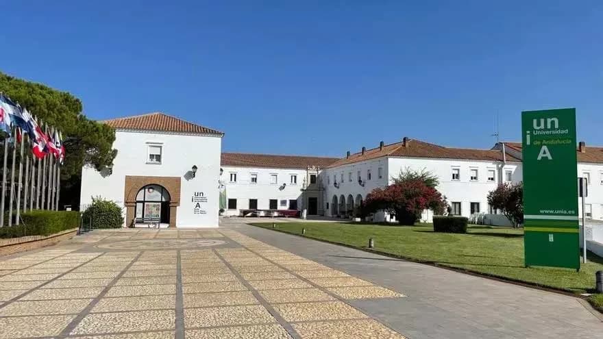 La UNIA obtiene la Mención Dual en el Máster en Logística y Gestión de Operaciones