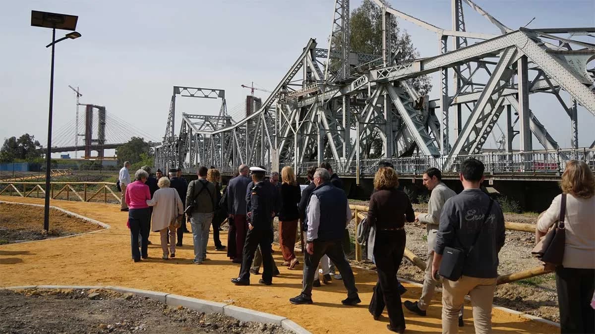 El Puerto de Sevilla abre al público el Puente de Alfonso XIII con un programa de visitas gratuitas para conmemorar su centenario
