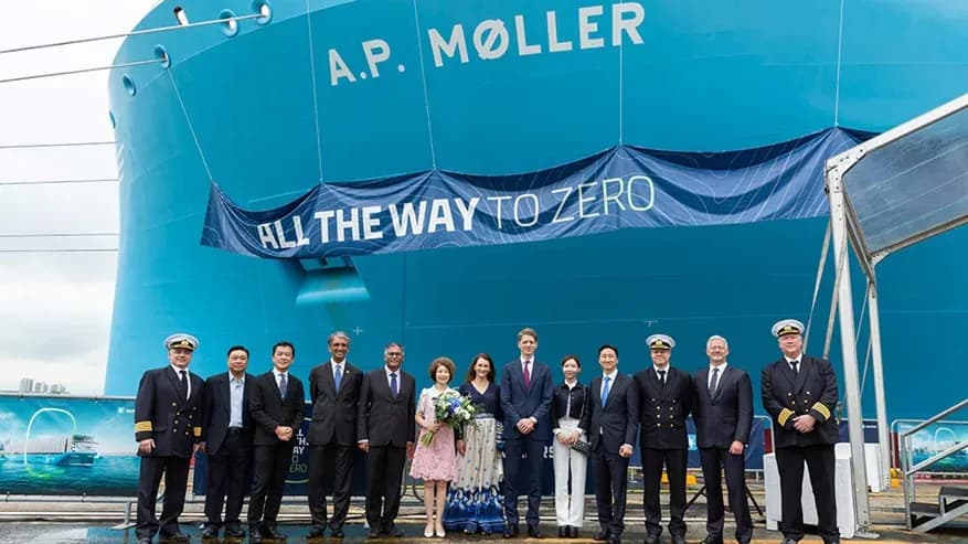 Maersk bautiza el noveno buque dual de metanol