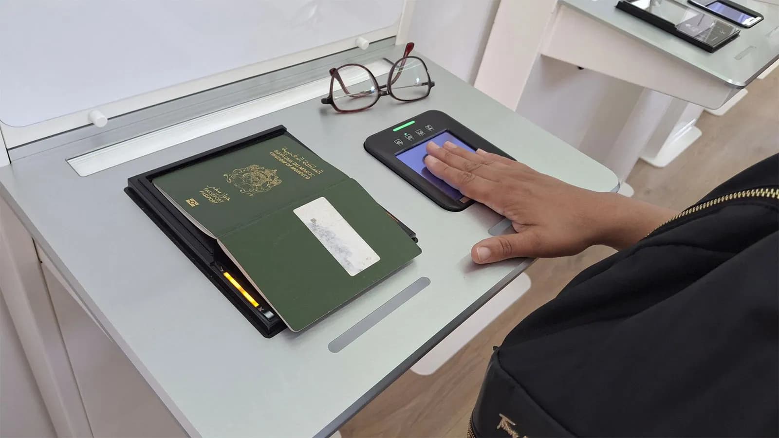 La APBA tiene plenamente operativo el control biométrico EES para viajeros extracomunitarios en Algeciras y Tarifa