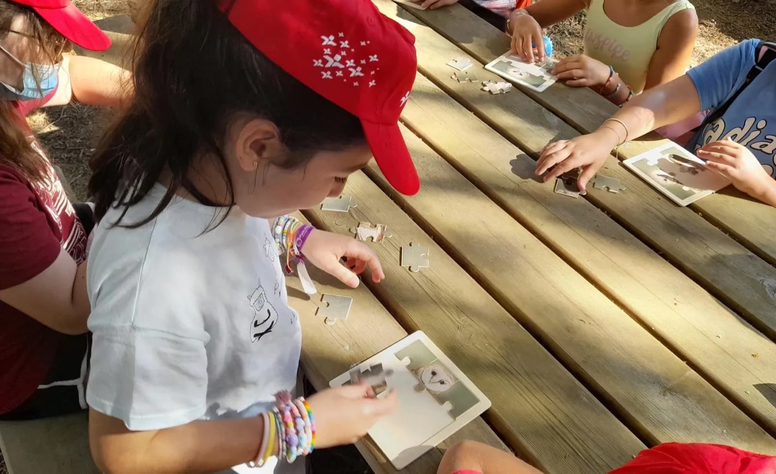 Estudiantes de Primaria de Puente Mayorga y Campamento participan en un taller de educación ambiental en Madrevieja