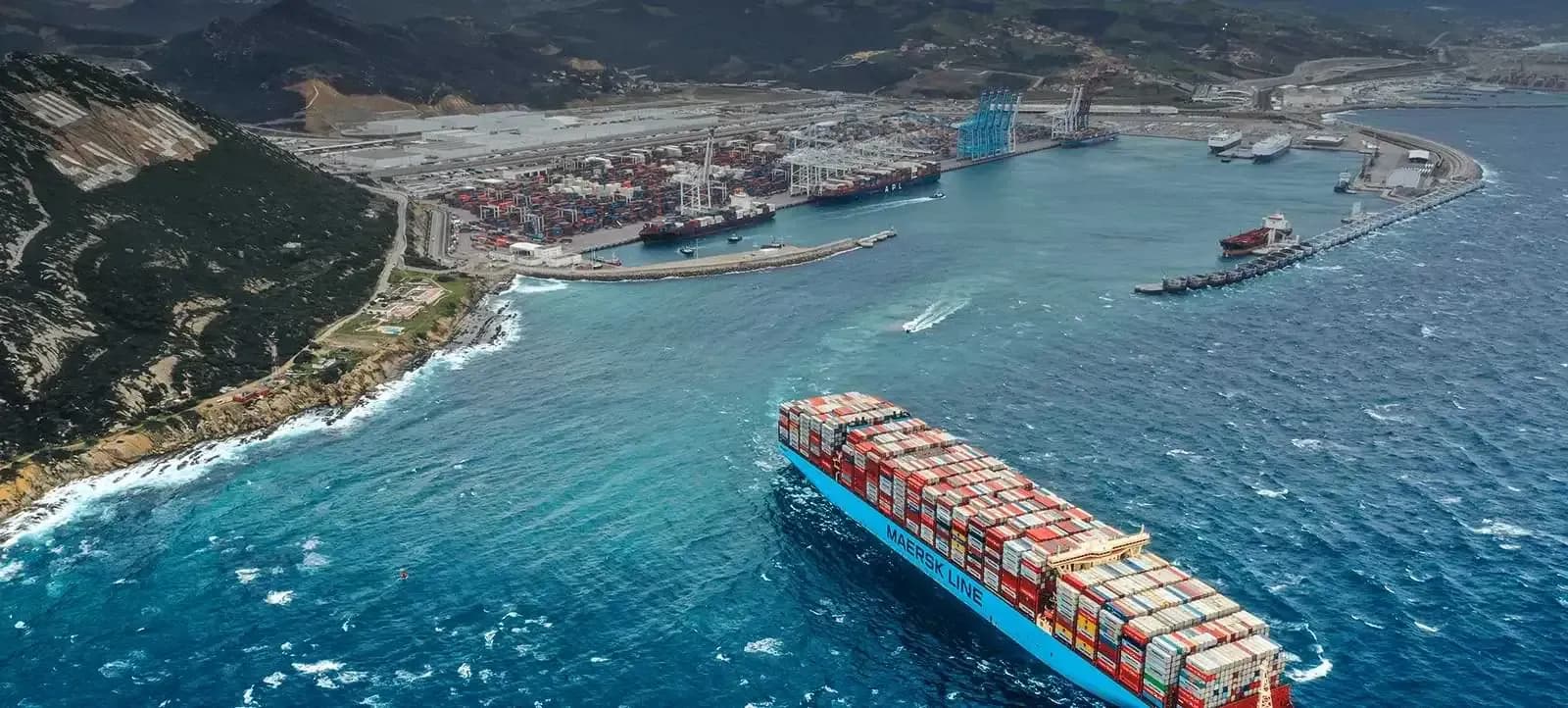 Tánger Med casi dobla en volumen estimado al puerto de Algeciras desde que se aplica el comercio europeo de emisiones