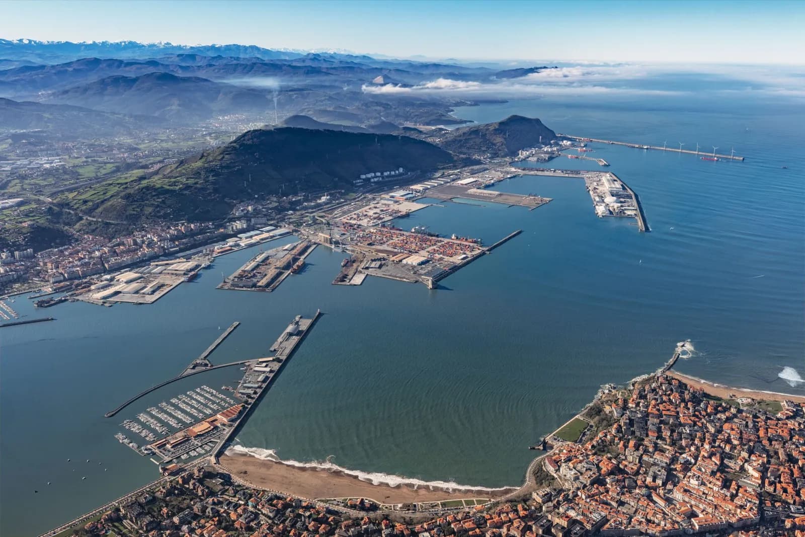La Fundación Puerto y Ría de Bilbao abre el plazo de inscripción al programa de prácticas