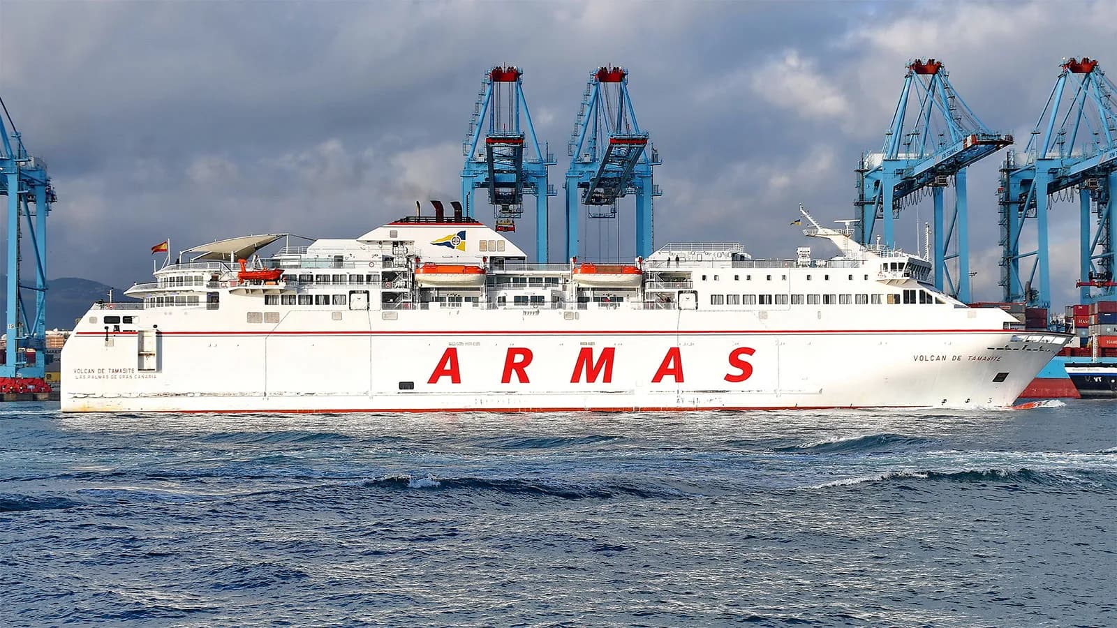 La CNMC autoriza con condiciones a DFDS la compra de los activos de Armas en las rutas del Estrecho de Gibraltar