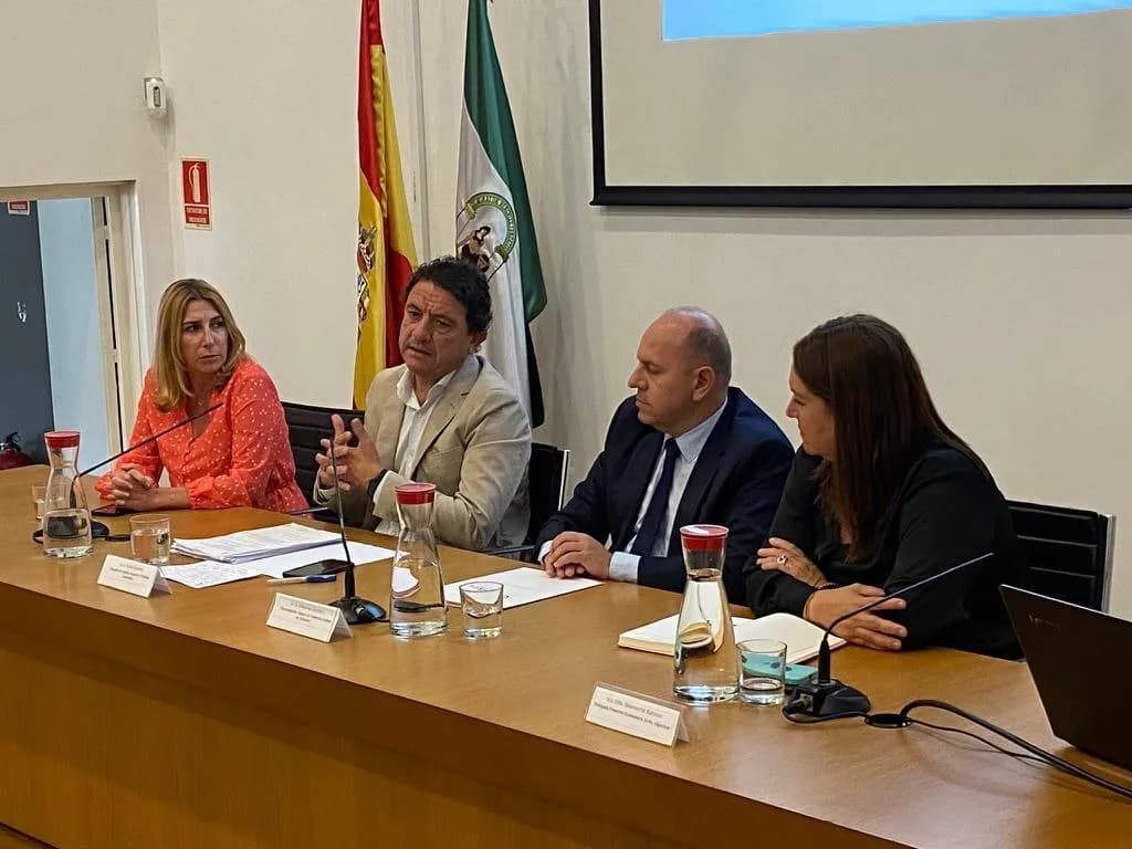 La Junta informa a los empresarios del Campo de Gibraltar de las ayudas de Empleo