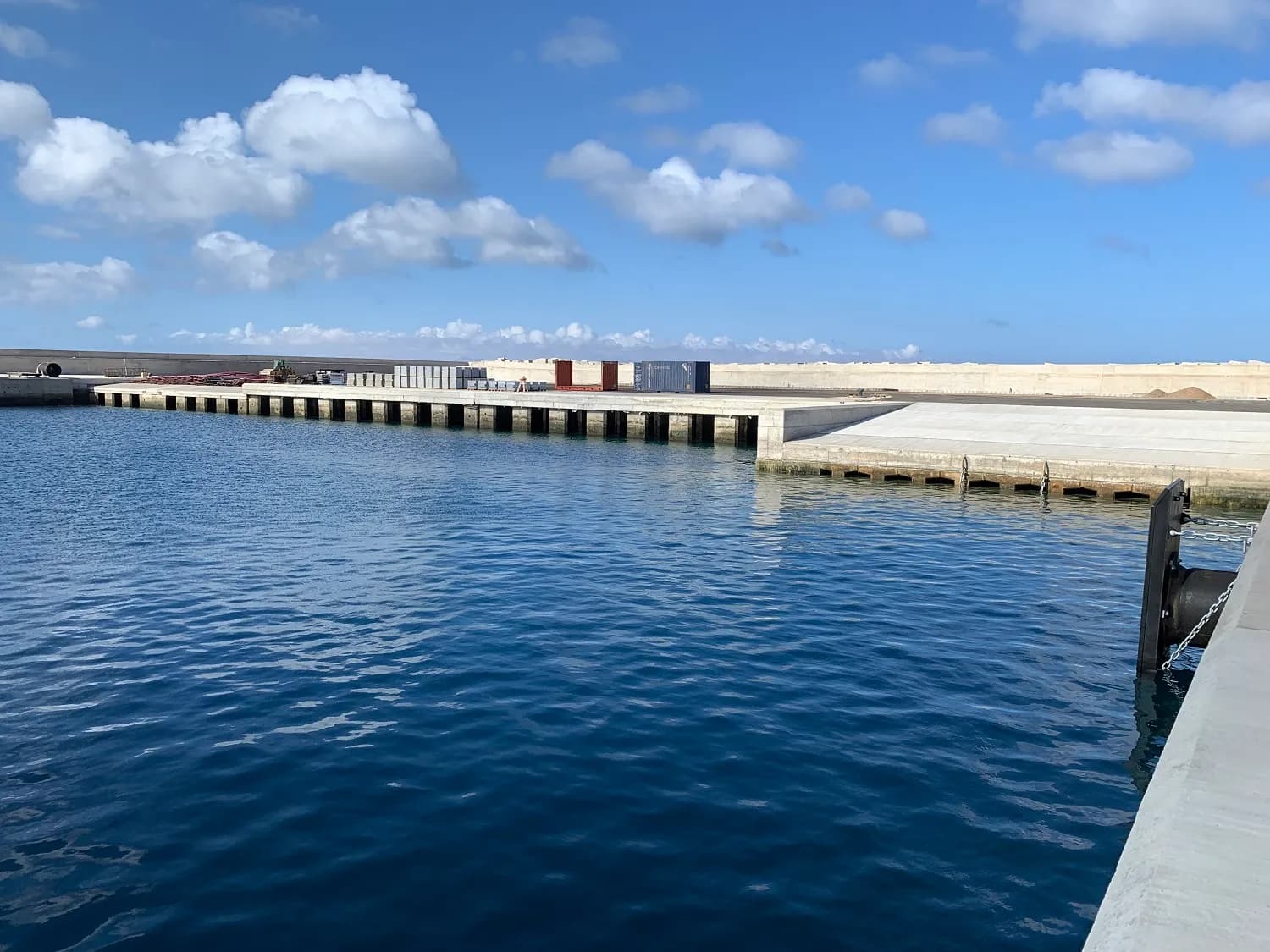 Las navieras del puerto de Playa Blanca operarán en breve en la zona de ampliación del muelle