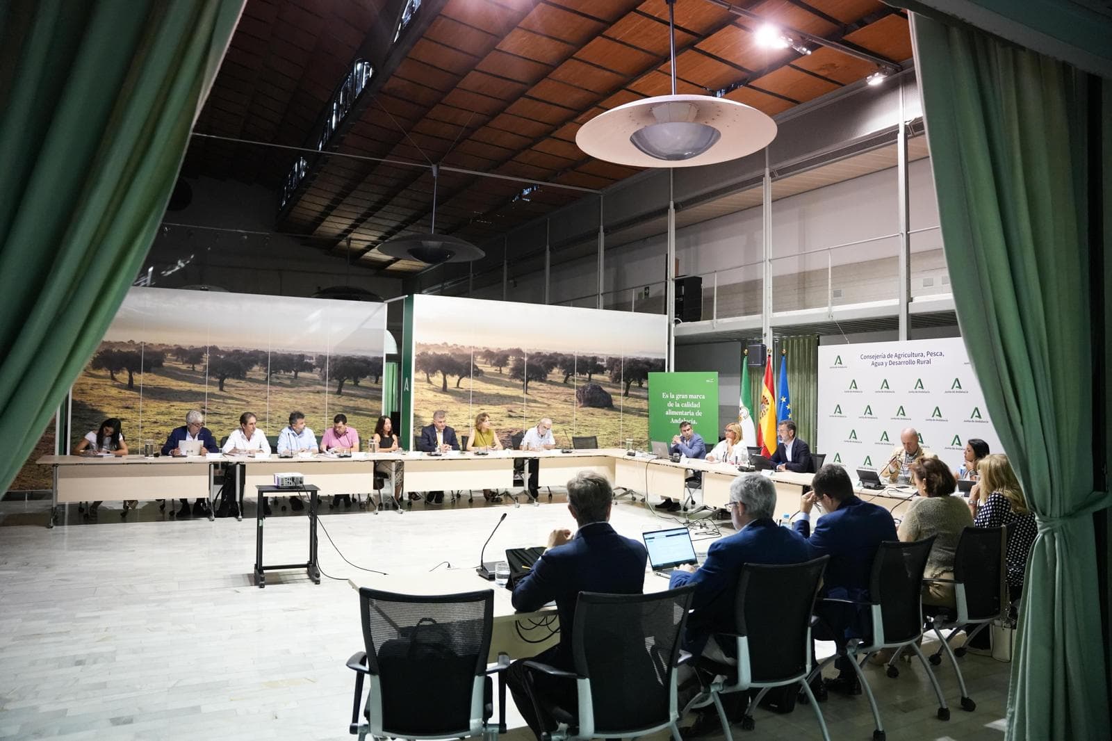 Andalucía constituye la Comisión Interdepartamental de Economía Azul para coordinar la Estrategia EA2