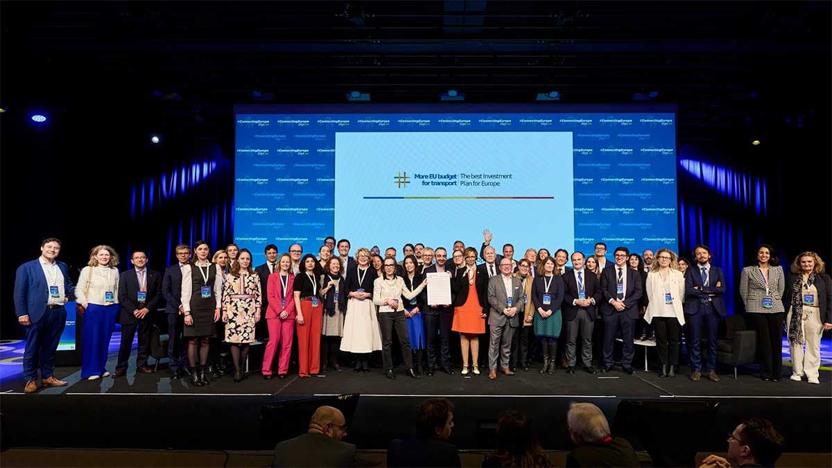 The European transport sector demands at least 100 billion euros for the Connecting Europe Facility program