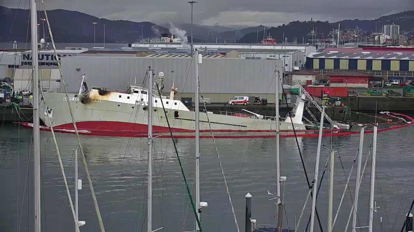 Estudian la extracción del gasóleo y el posterior reflotamiento del Baffin Bay, hundido en Vigo