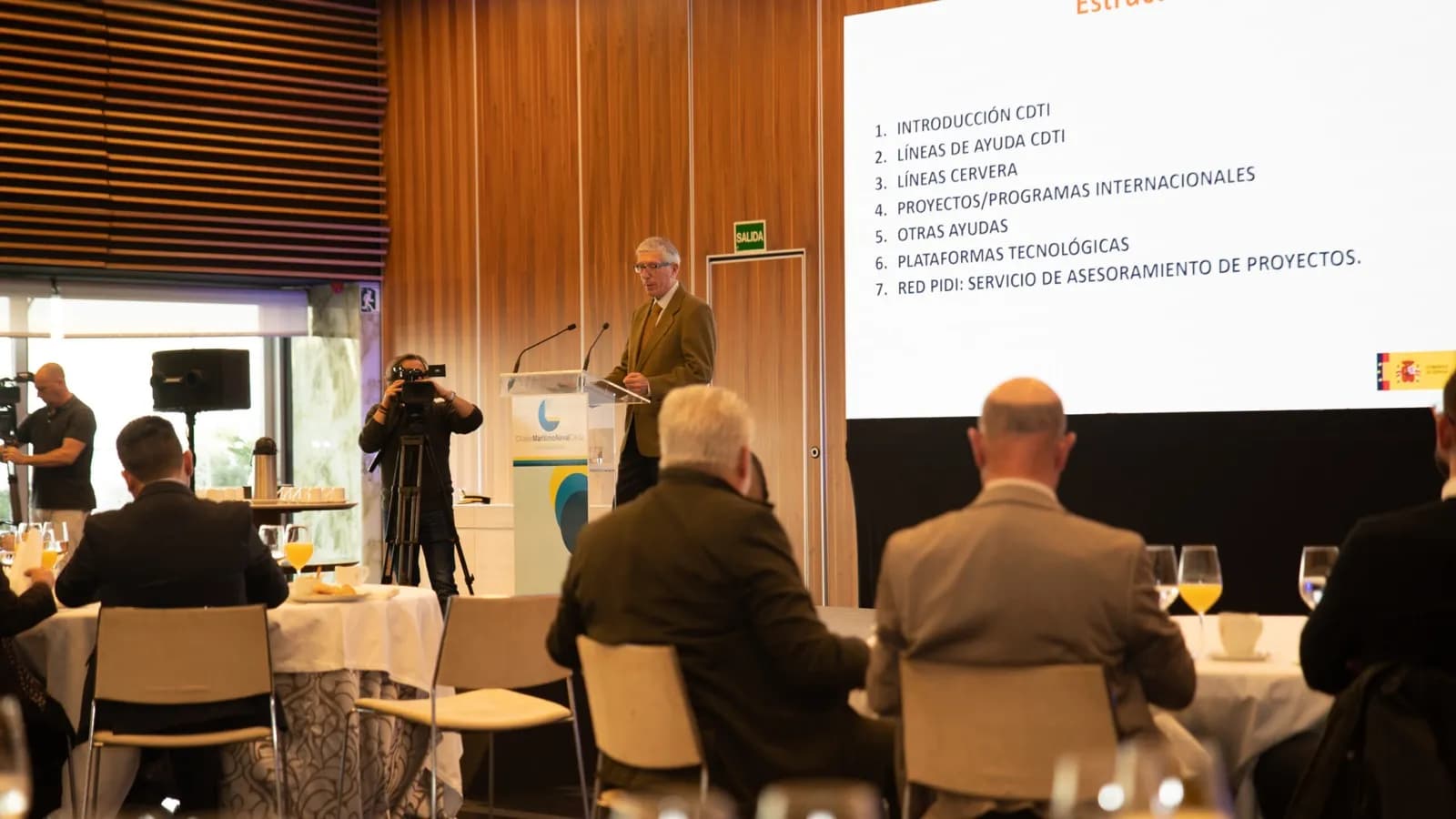 El CDTI presenta sus ayudas a la innovación en el VII Desayuno Empresarial del Clúster Marítimo Naval de Cádiz