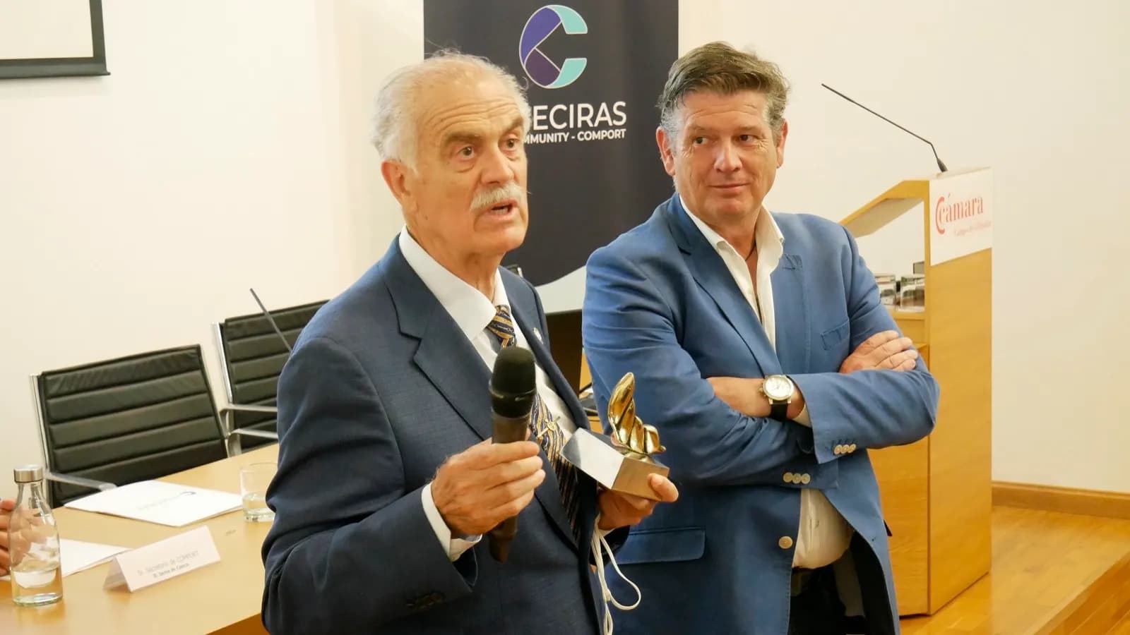 Comport rinde homenaje a Julio Berzosa