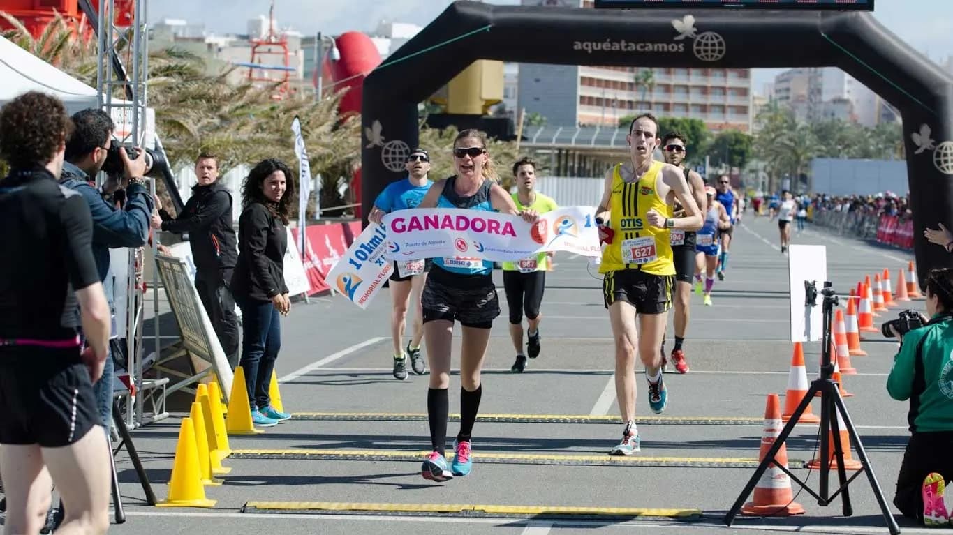 El Puerto de Almería acoge su decimosexta carrera de 10 kilómetros
