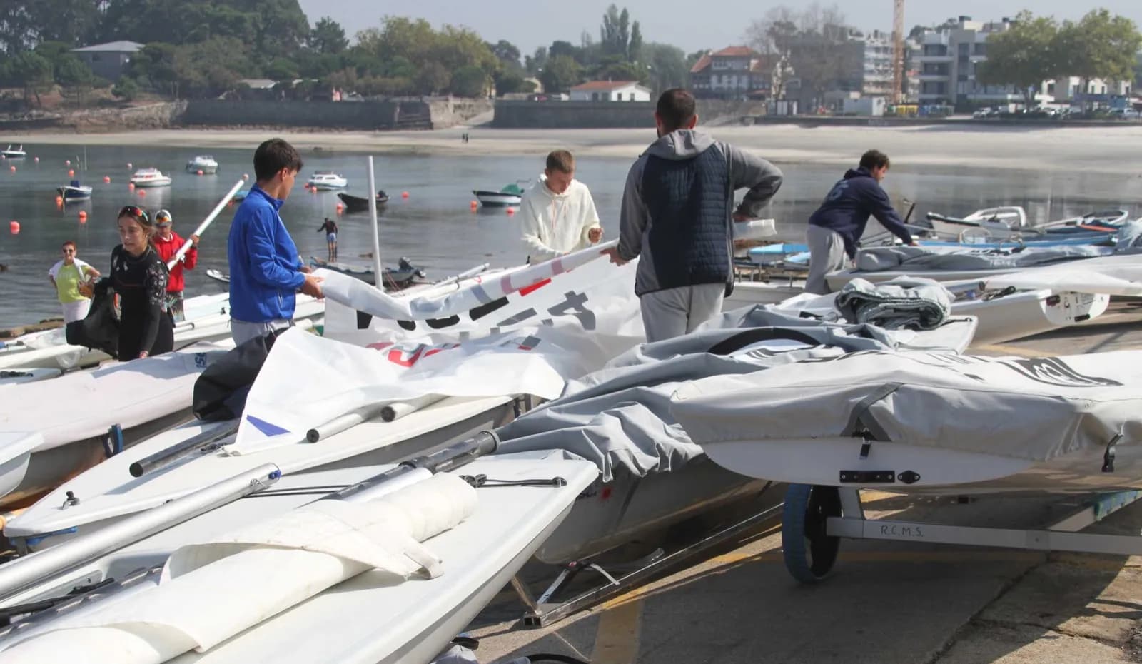 La niebla y la falta de viento obligaron a cancelar el Campeonato de España y Portugal de ILCA en Vigo