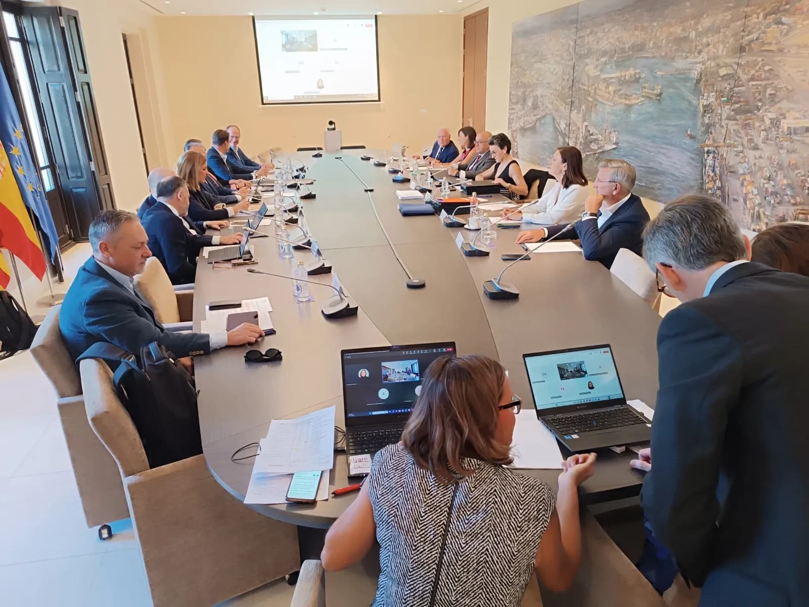 La Autoridad Portuaria de Valencia y el Ayuntamiento firman un convenio de cooperación para la gestión de La Marina