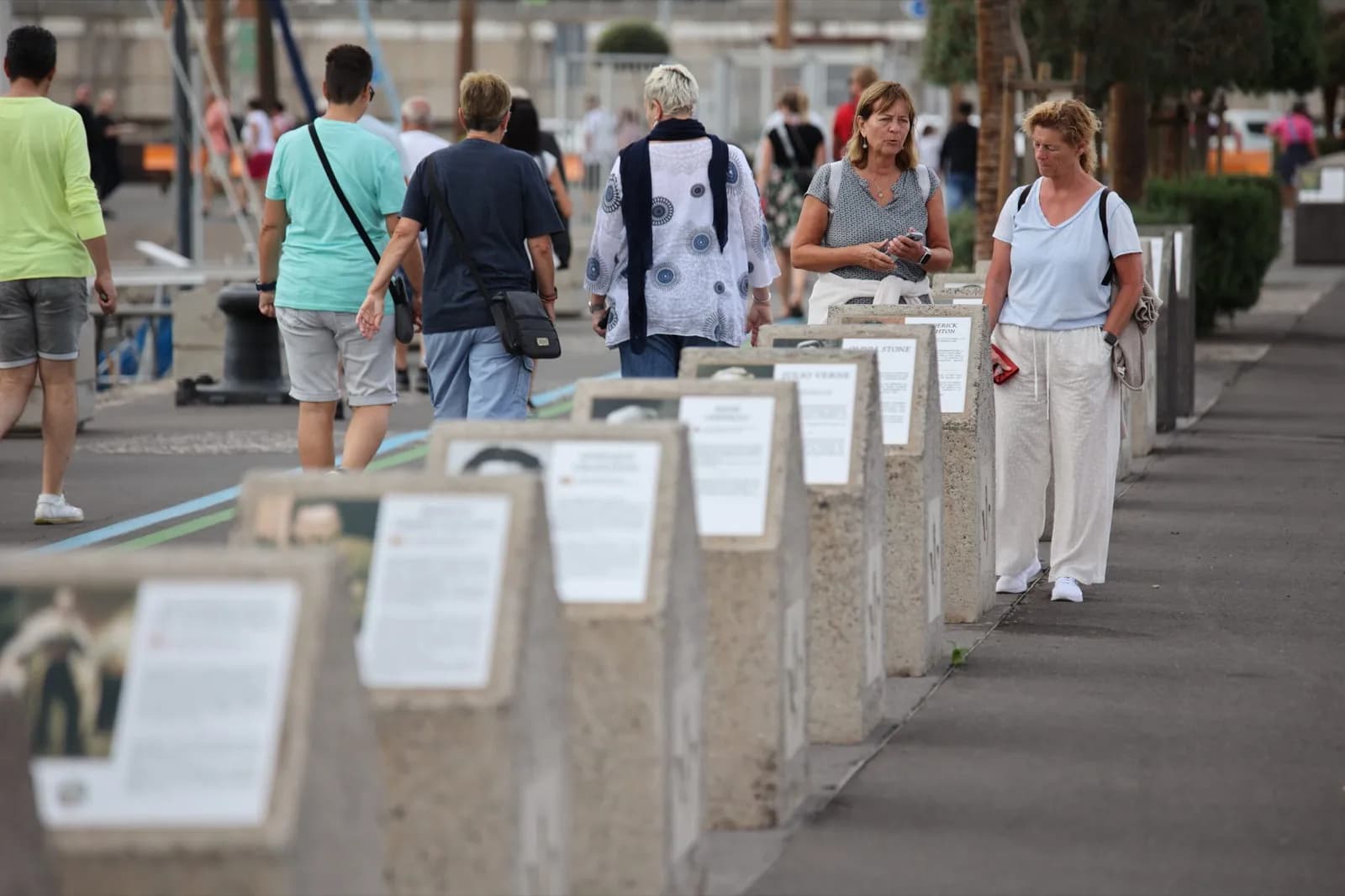 El Puerto de Tenerife incorpora a once figuras históricas en su Paseo de Visitantes Ilustres