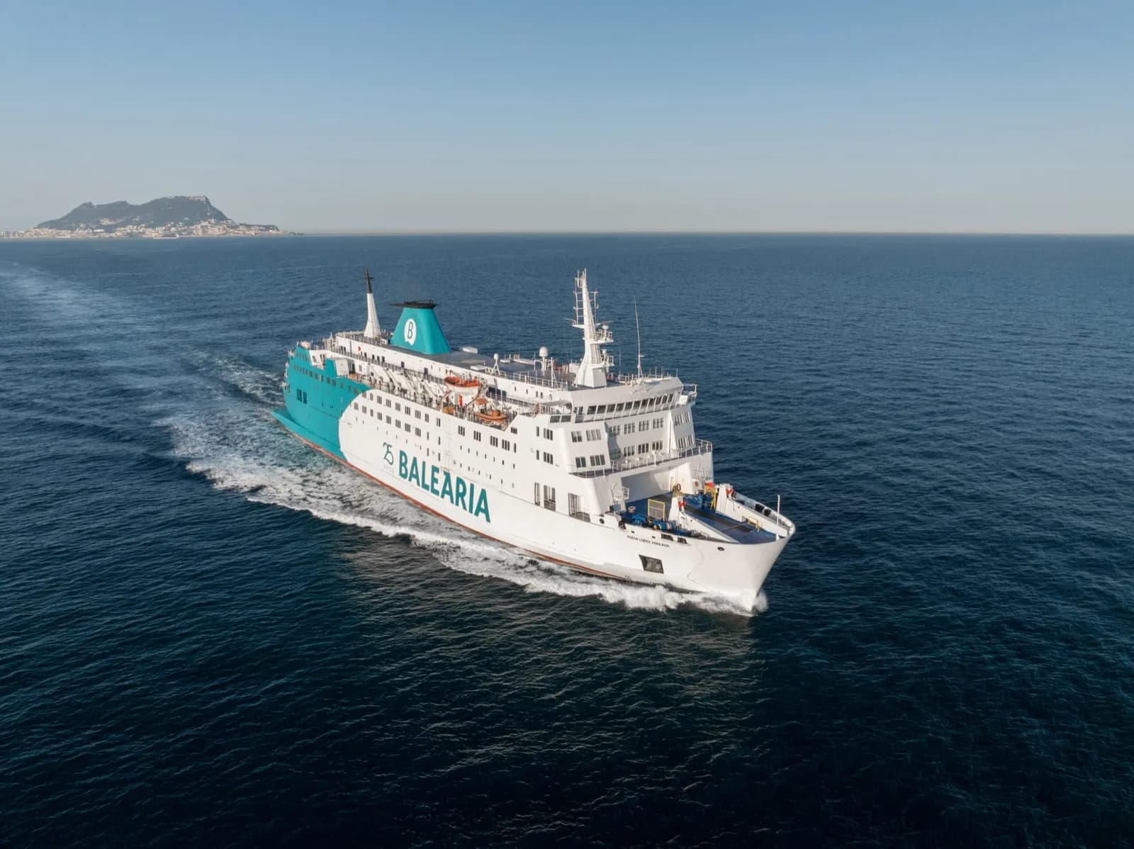 Balearia aumenta un 10% el tráfico de pasajeros en la Operación Paso del Estrecho