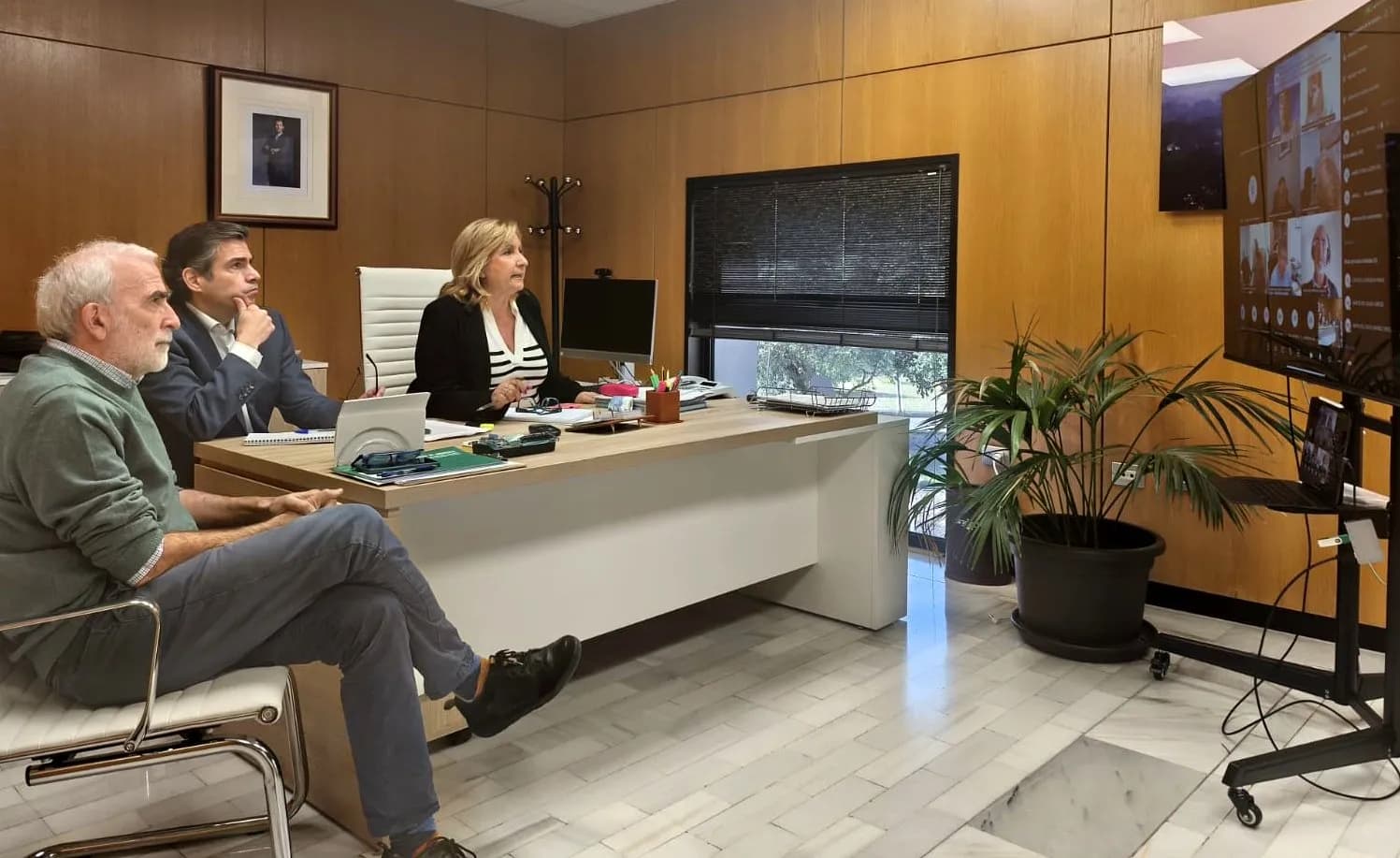 La Junta de Andalucía avanza con el sector pesquero el diseño de ayudas por las borrascas