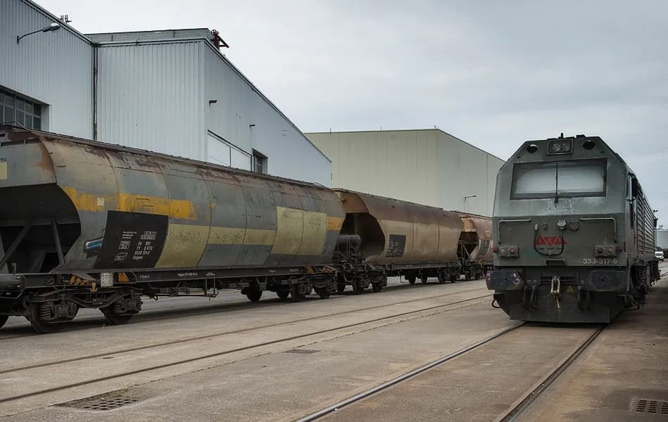 Adjudicadas las obras de automatización de la red ferroviaria del puerto de Marín