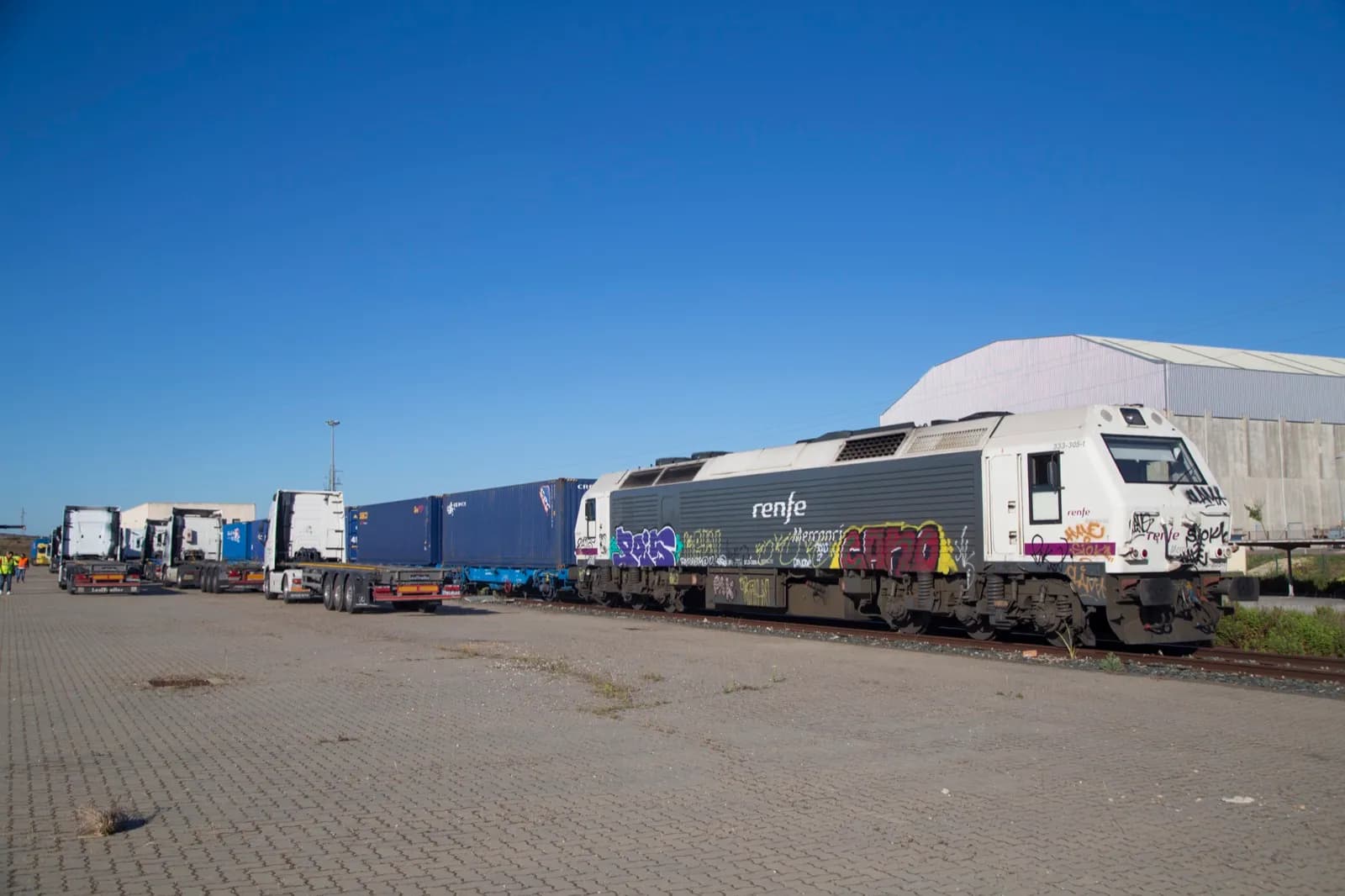 Adif adjudica al Puerto de Cadíz la explotación de la terminal multimodal de Jerez