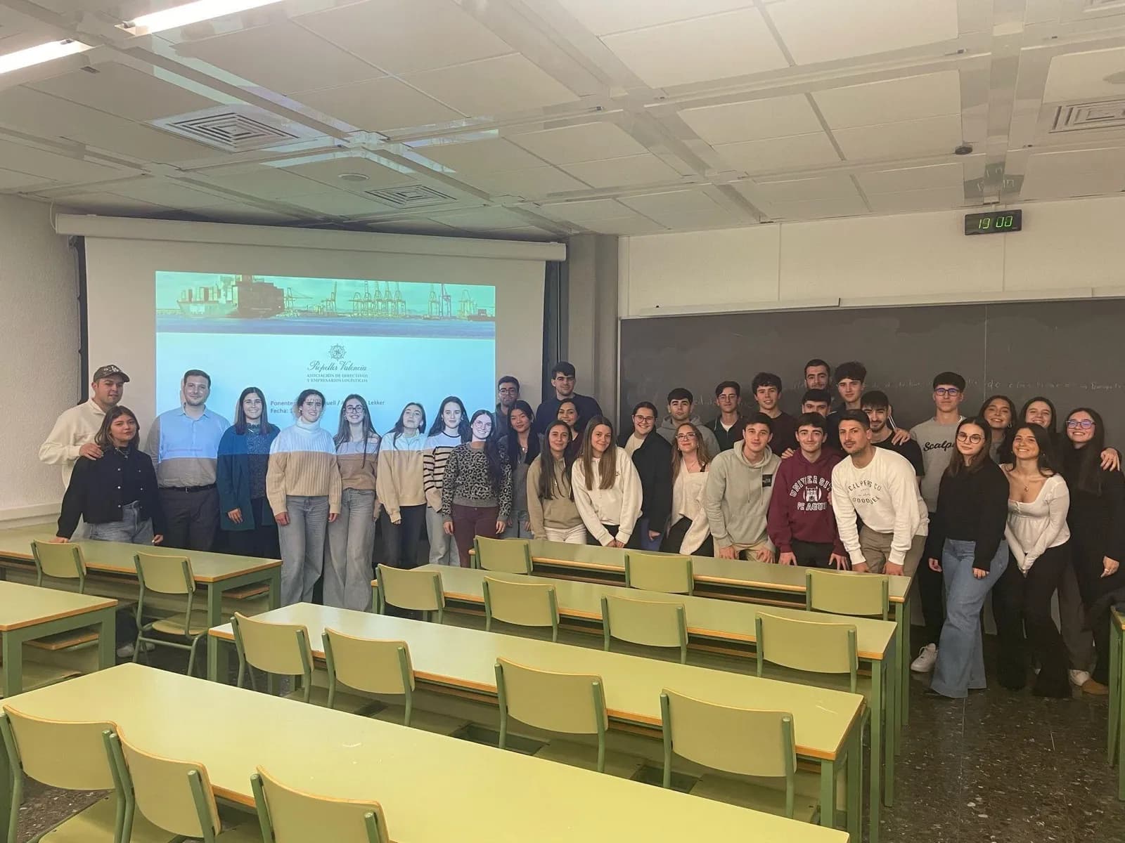 El Propeller Junior de Valencia refuerza su programa de actividades formativas