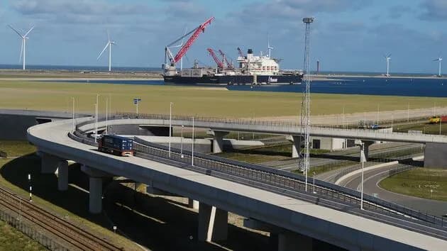 La Autoridad Portuaria de Róterdam desarrollará nuevas conexiones a la Ruta de Intercambio de Contenedores (CER)