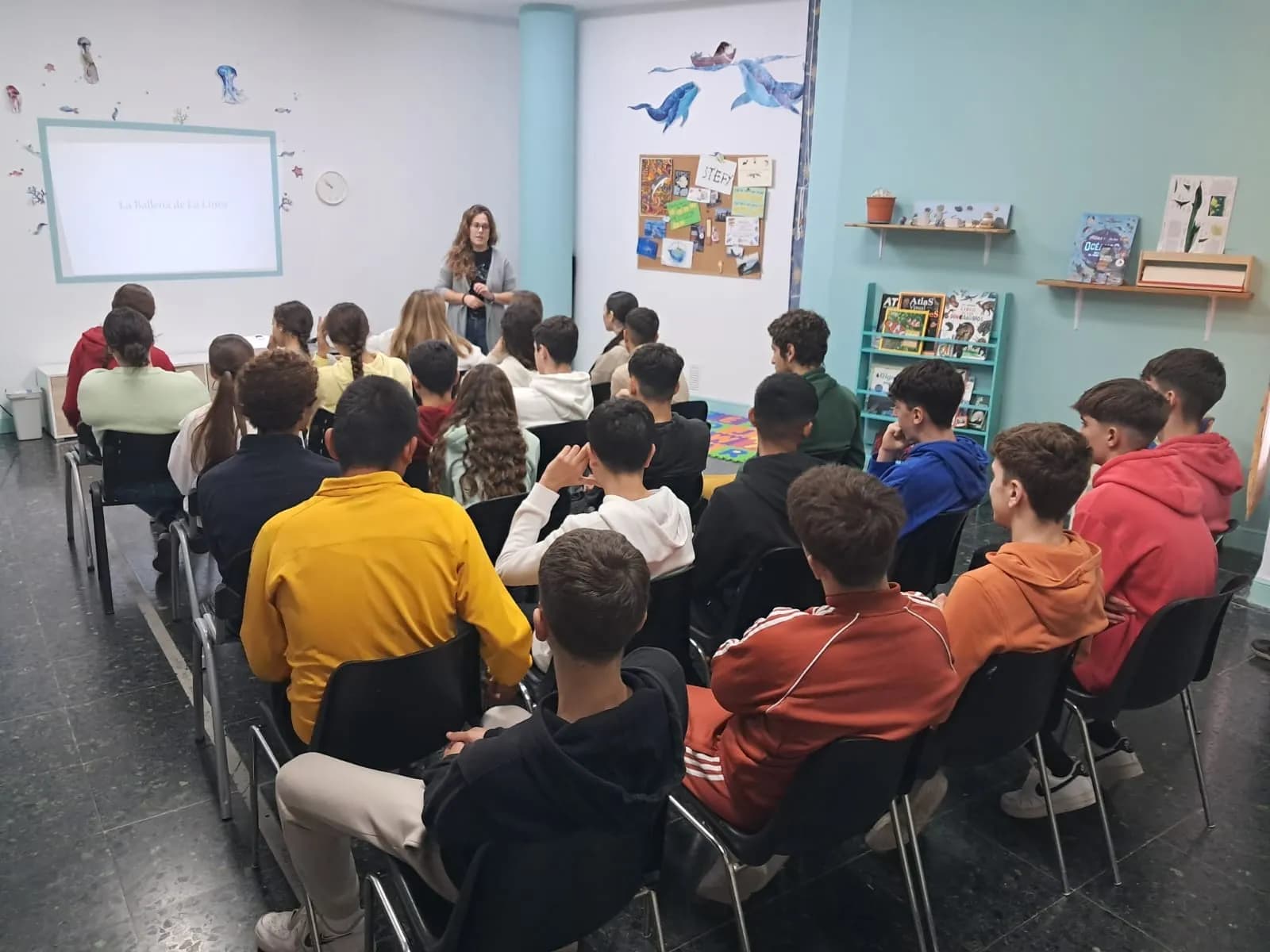 Ecolocaliza impulsa la educación ambiental con los talleres “La Línea, Hogar para Cetáceos”