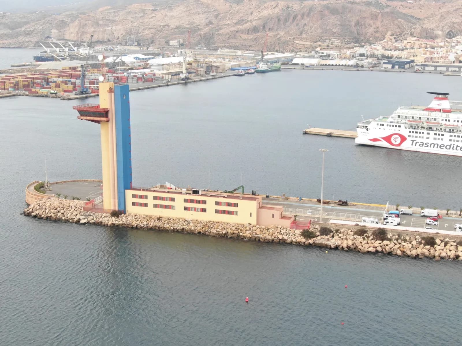 La Autoridad Portuaria de Almería envía a Puertos del Estado un borrador para la reubicación de la Capitanía Marítima