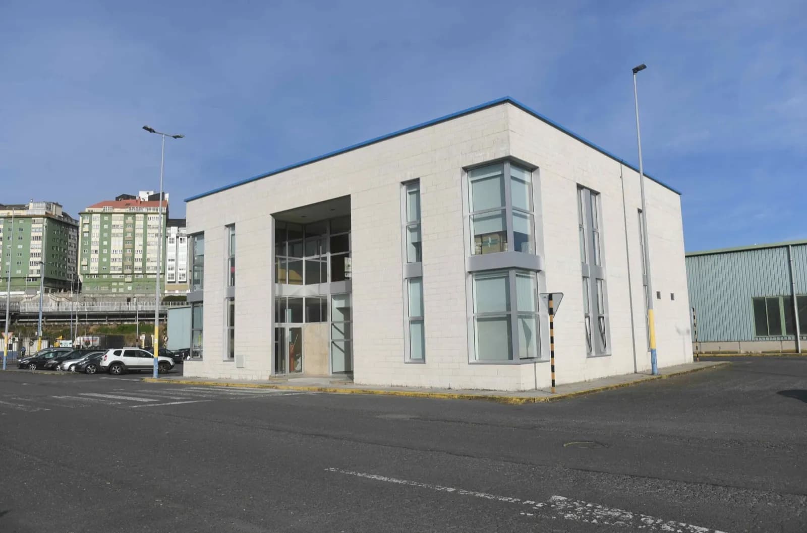 La Autoridad Portuaria de La Coruña busca reactivar la cafetería y comedor del muelle de Oza