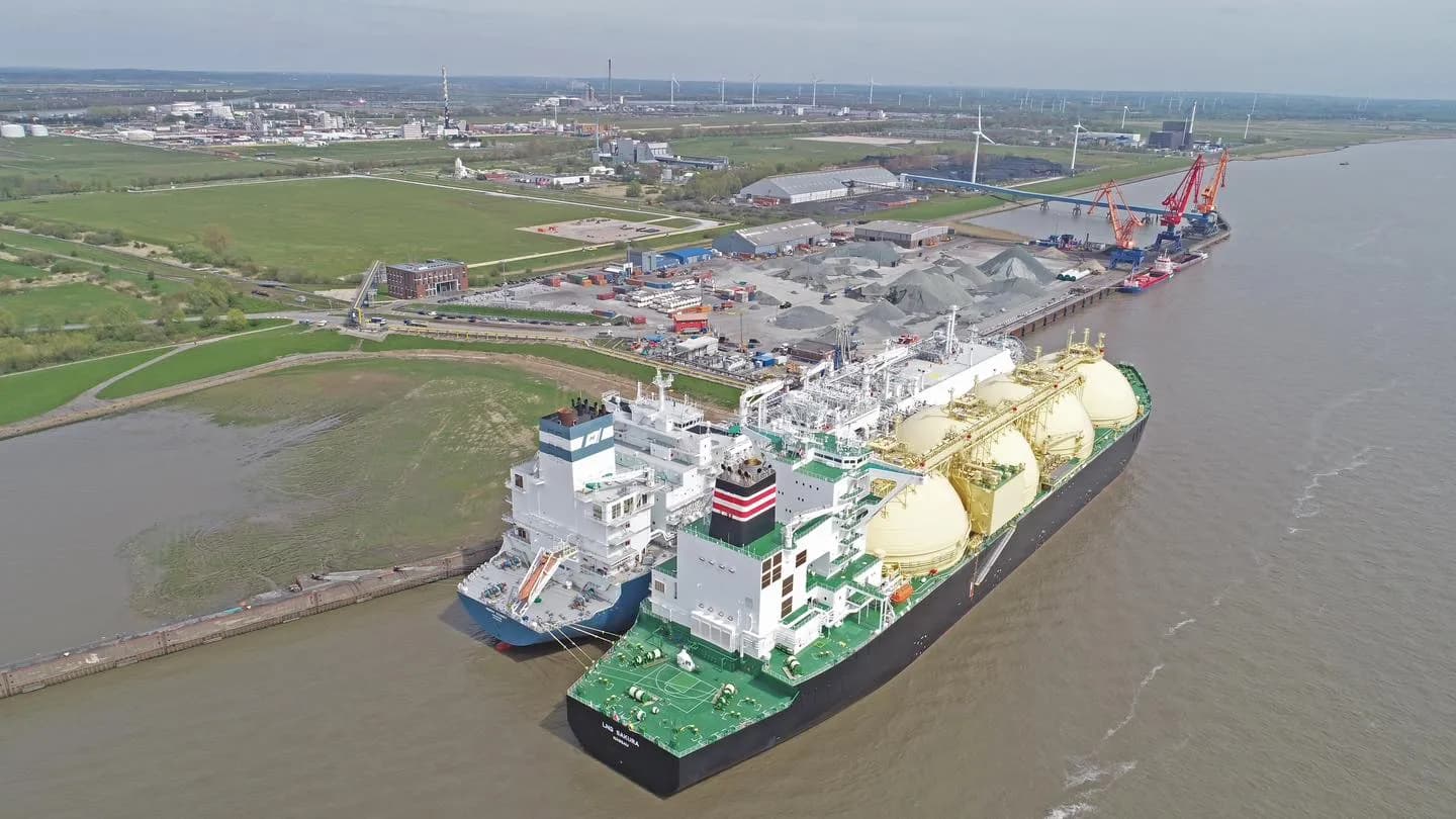 La Comisión Europea aprueba un paquete de ayudas de 4.000 millones de euros para terminales flotantes de GNL en Alemania