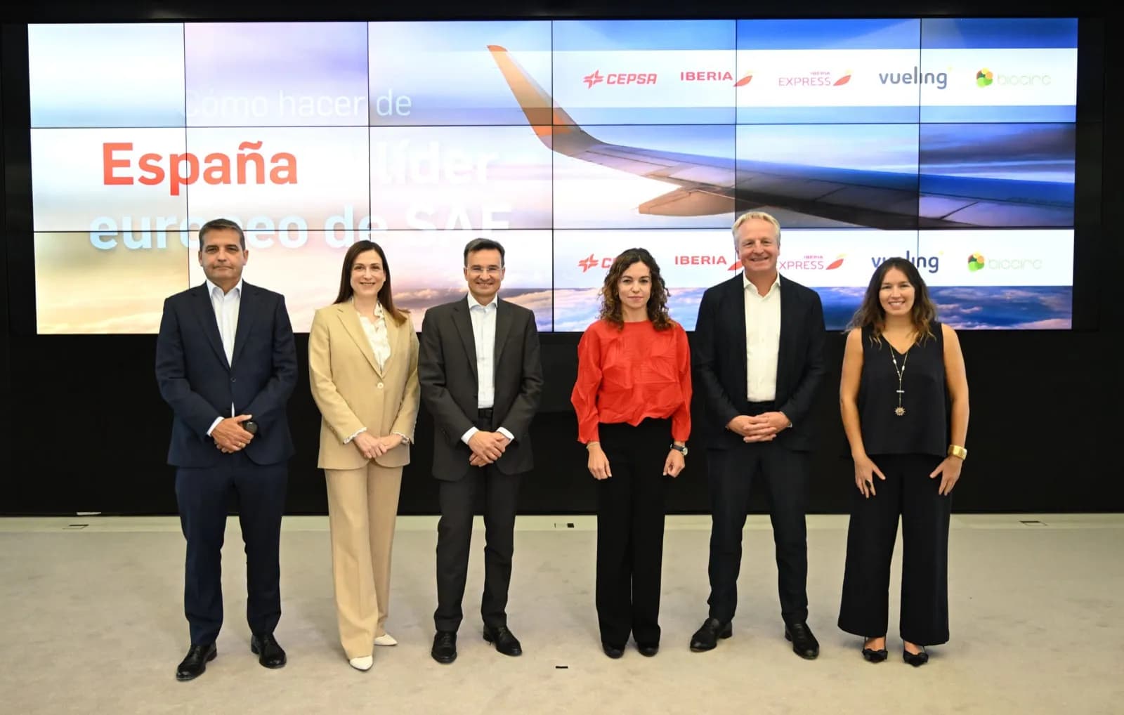 Cepsa, Iberia, Vueling y BIOCIRC proponen 16 medidas para impulsar el uso de combustibles sostenibles en la aviación en España