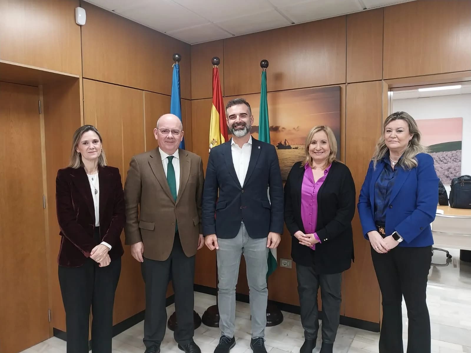 El consejero de Agricultura y el Consejo Andaluz de Cámaras refuerzan la colaboración para apoyar al sector agroindustrial