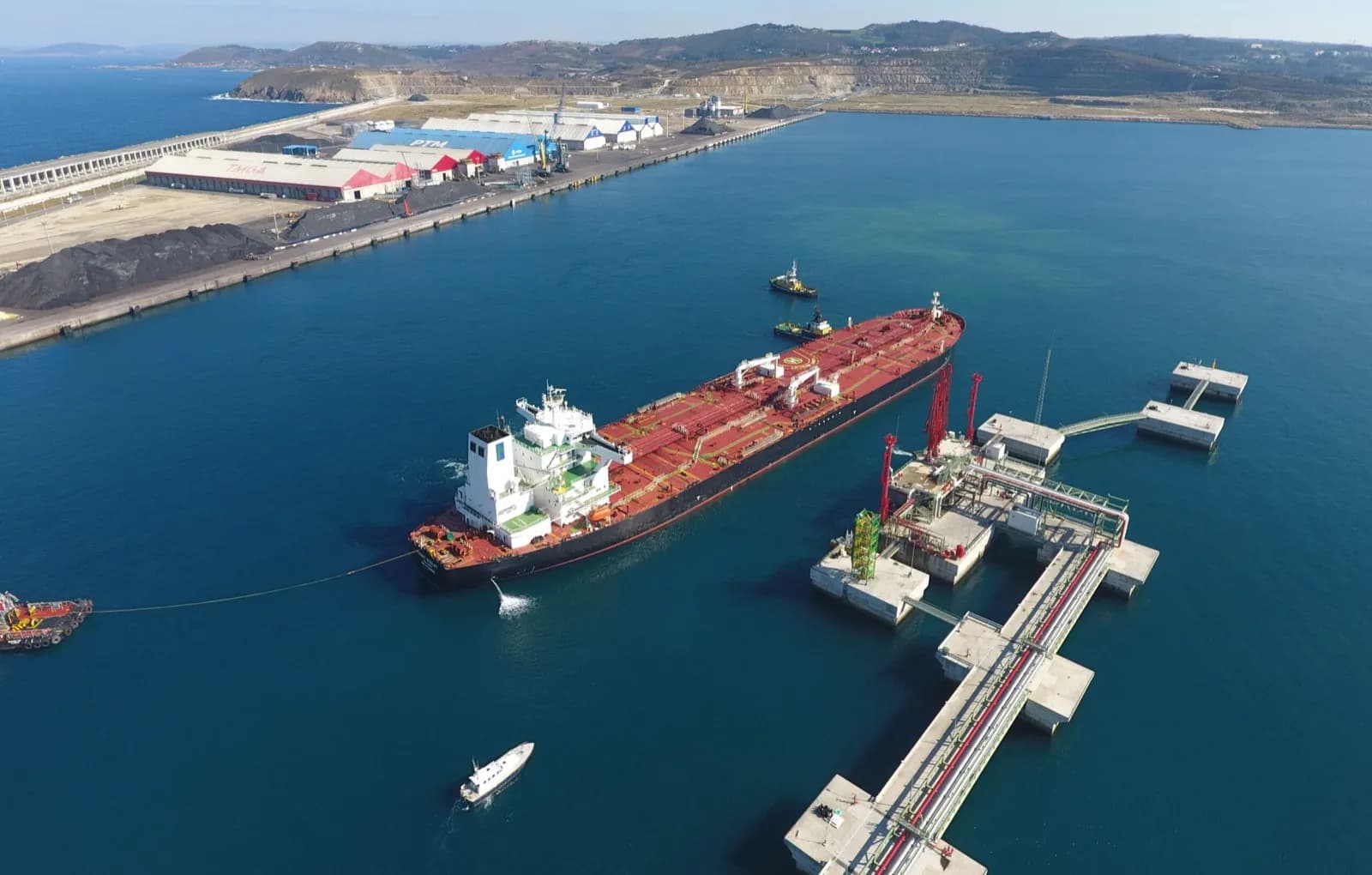 El Puerto de La Coruña culminó 2023 con hitos destacados y desafíos económicos